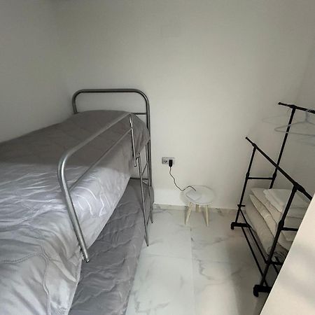 Apartamentos Cala Crancs Salou Luaran gambar
