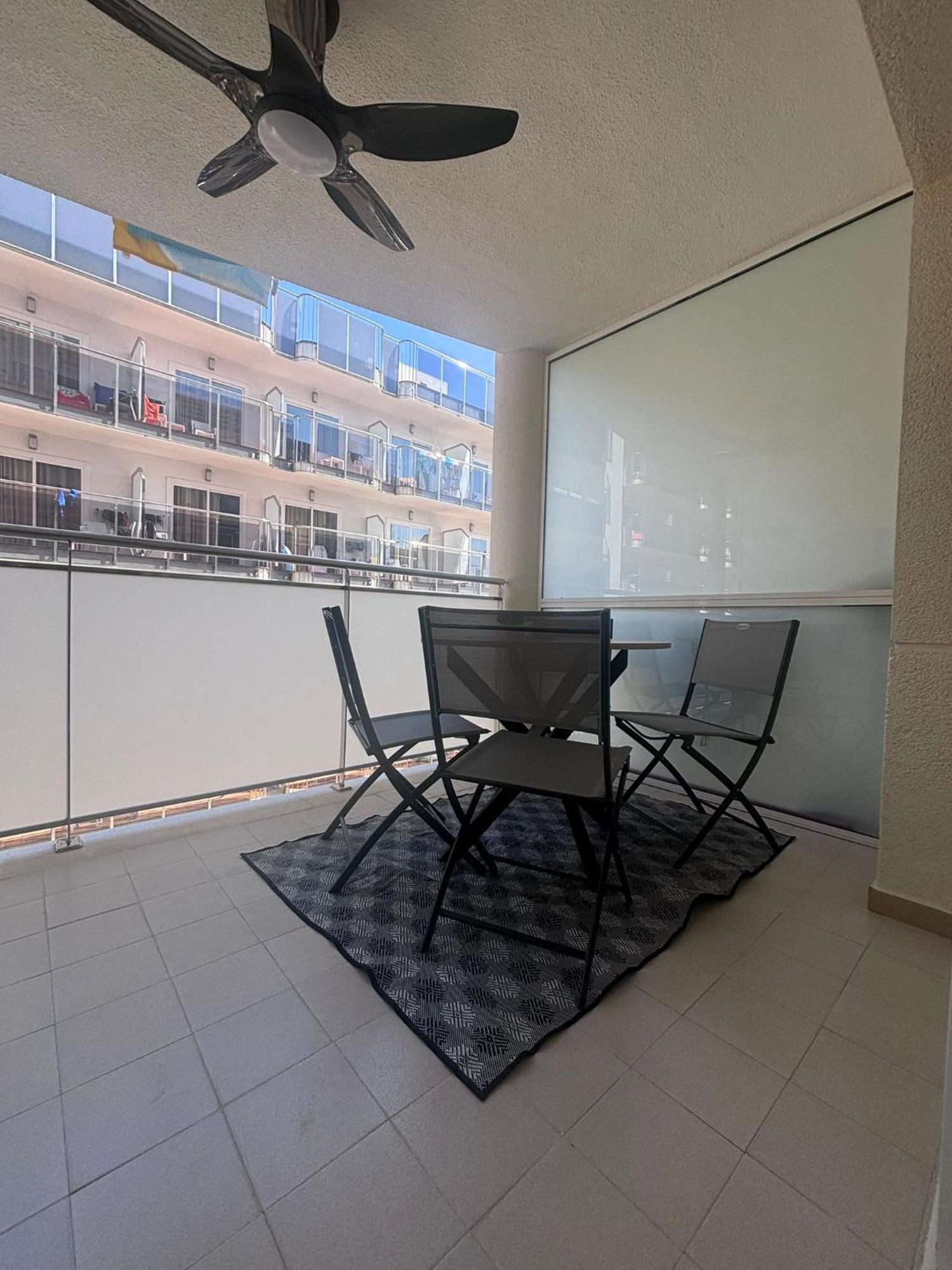 Apartamentos Cala Crancs Salou Luaran gambar